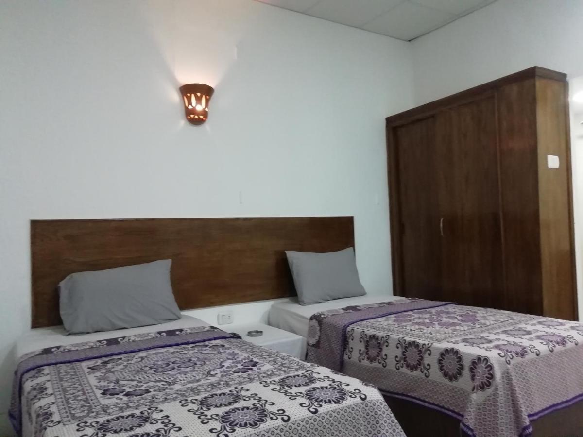 Claridge Hotel Kairo Bagian luar foto